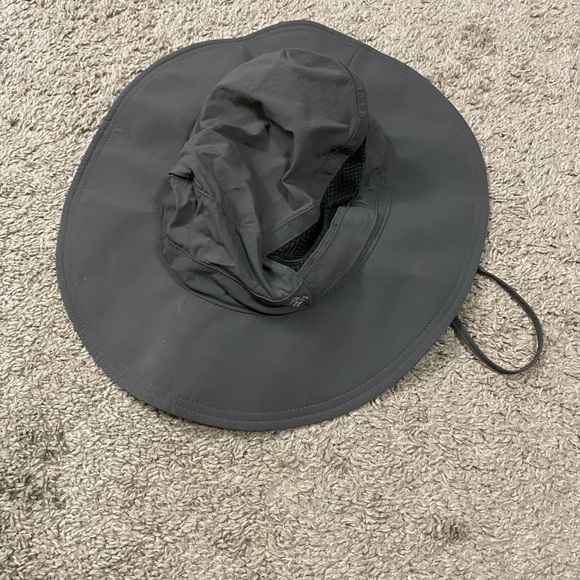 Columbia Black Unisex Cap - Picture 1 of 4